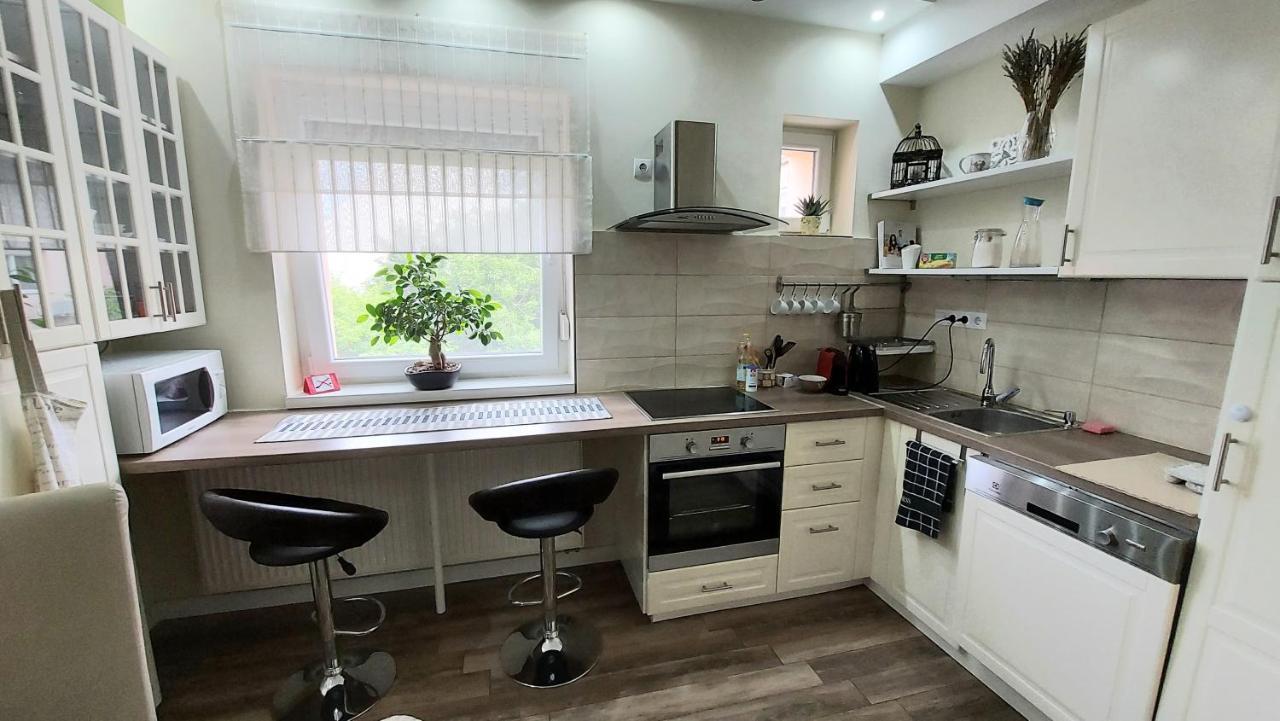 Ancsi Apartmant Kecskemét Exterior foto